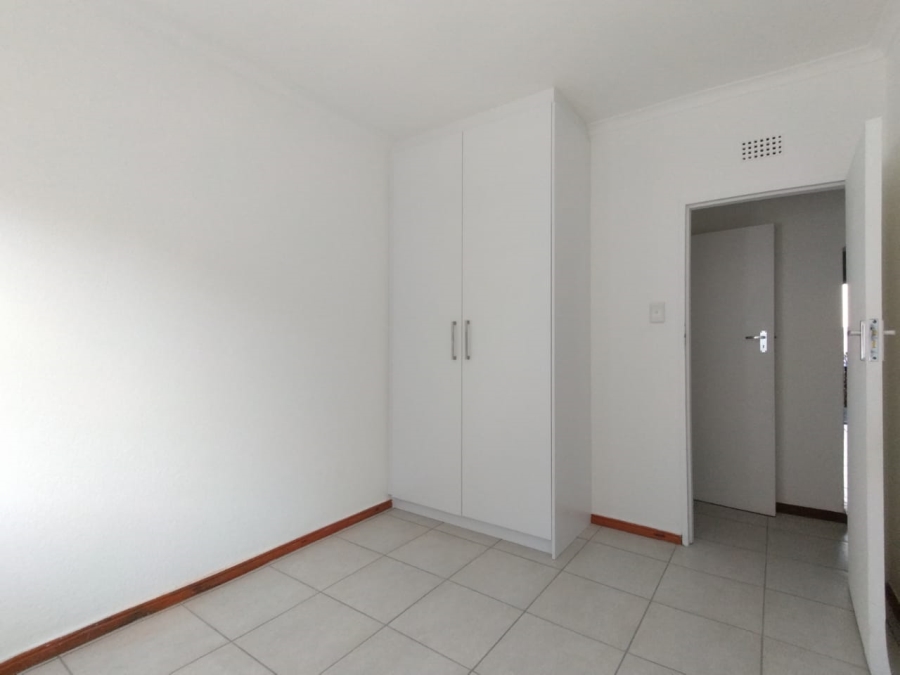 To Let 3 Bedroom Property for Rent in Table View Western Cape